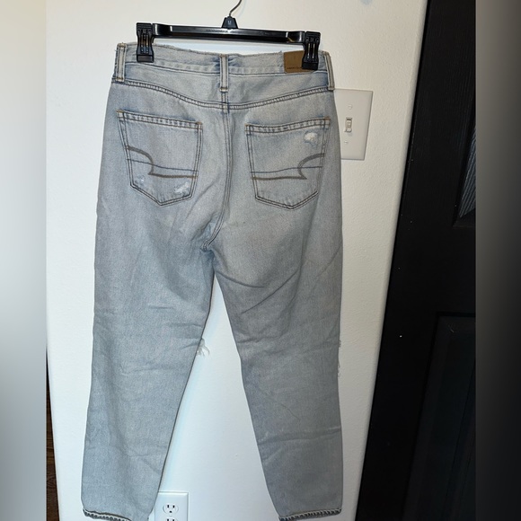 American eagle highly distressed jeans - Picture 2 of 3